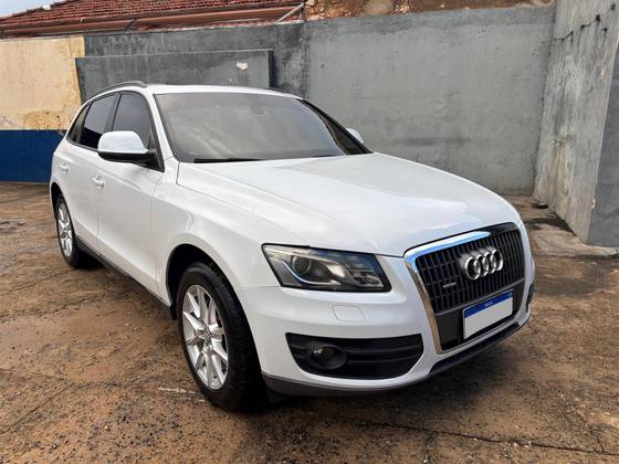 AUDI Q5 2.0 TFSI AMBIENTE 16V 211CV GASOLINA 4P AUTOMÁTICO